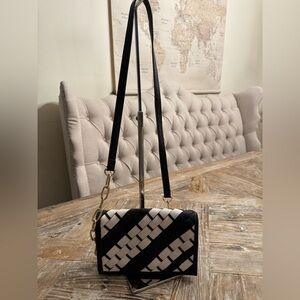 Crossbody Bag 🎁 Like Dreams Black and White Woven